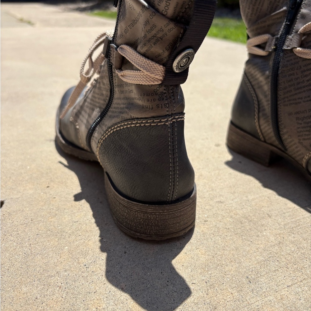 Stylish Gray Combat Boots - Picture 2 of 5